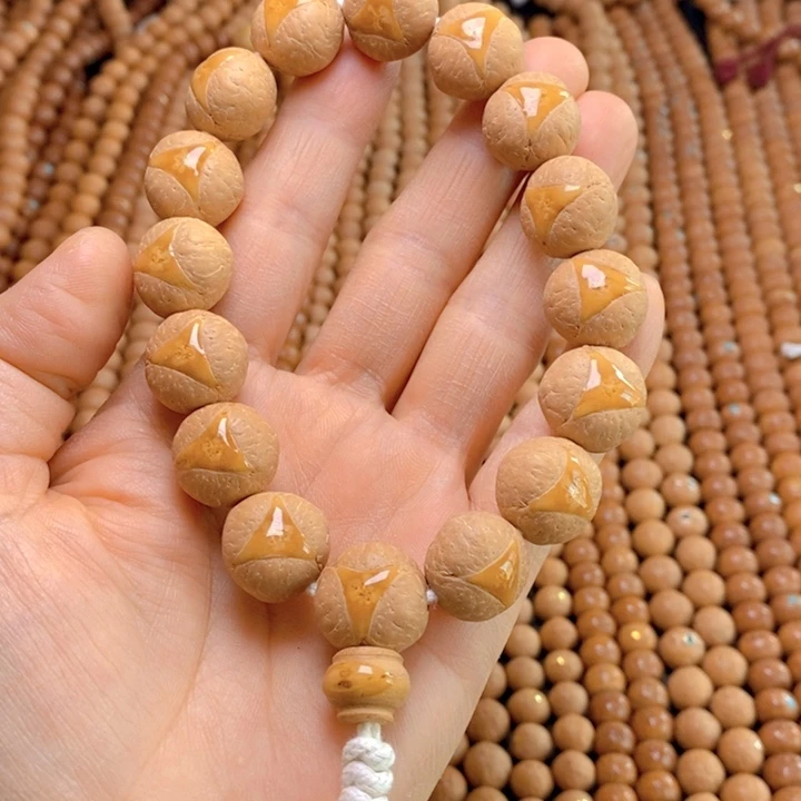 凤眼菩提手串z****g尼泊尔