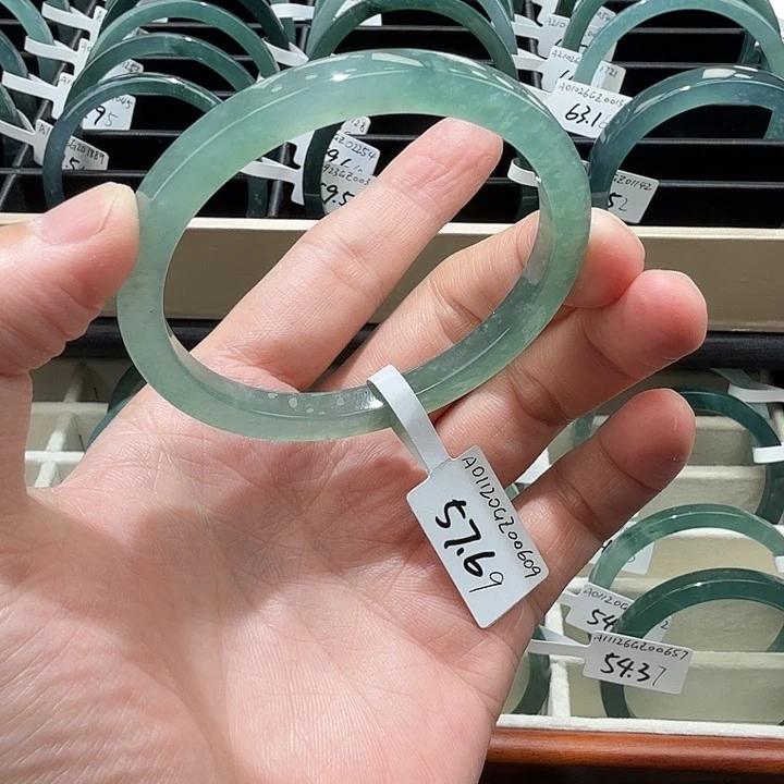 翡翠手镯未镶嵌李*馨57.69