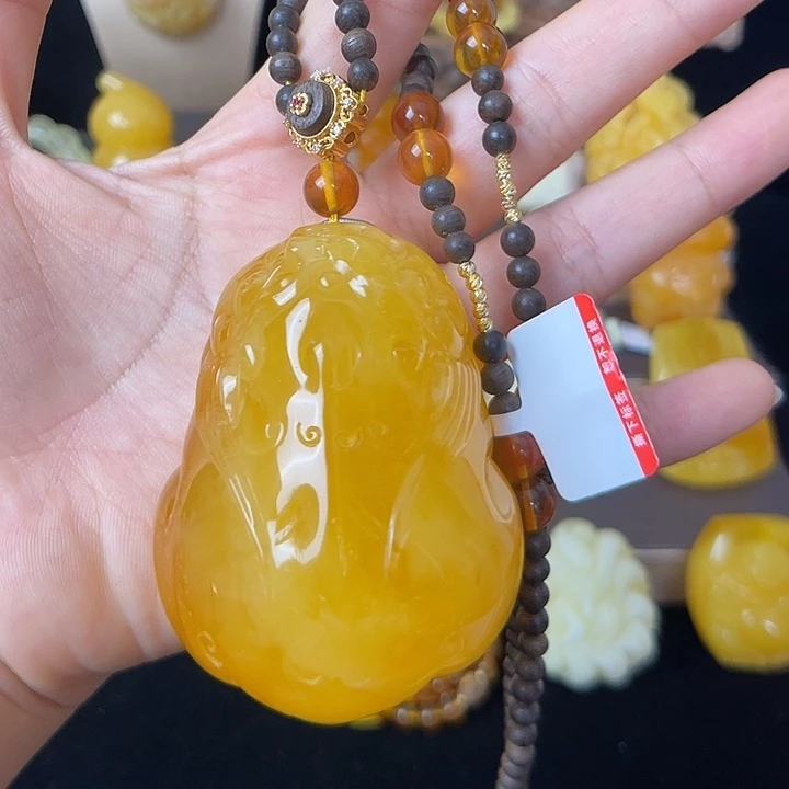 琥珀未镶嵌珠宝奇石