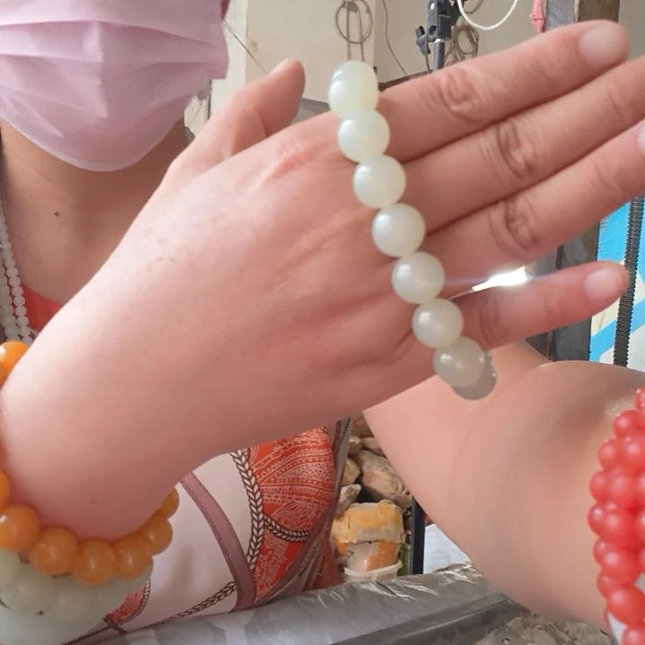 手链未镶嵌和田玉（青白玉）