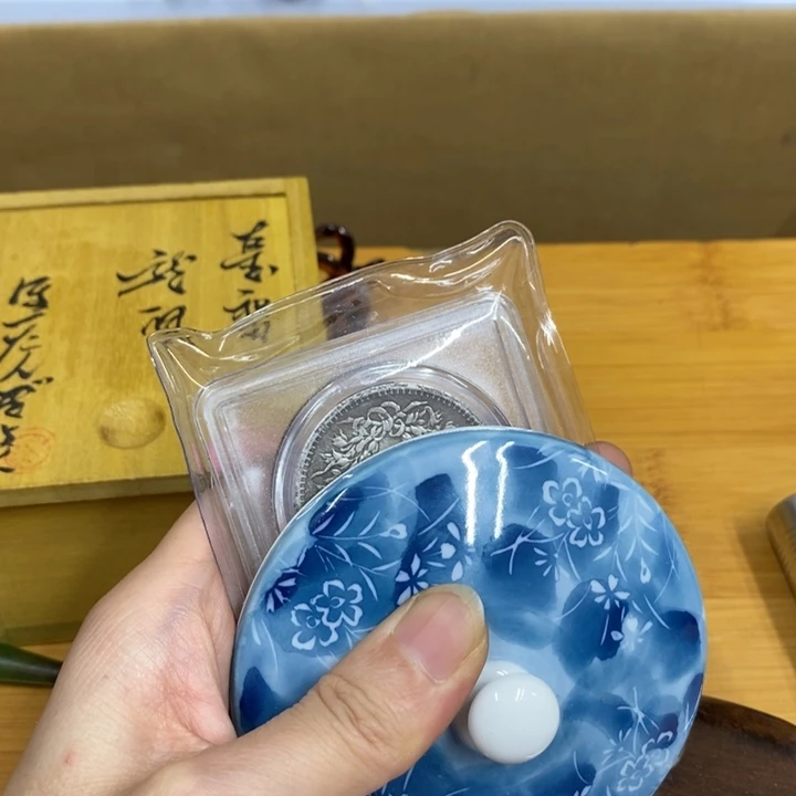 阿***杰瓷中古工艺品一件