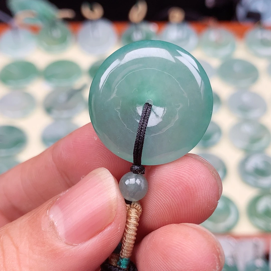 翡翠未镶嵌颈饰25.6-5.8mm
