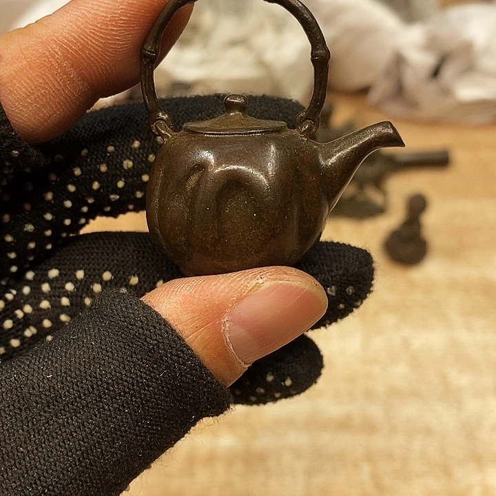 罗***松瓷器木器铁器铜器