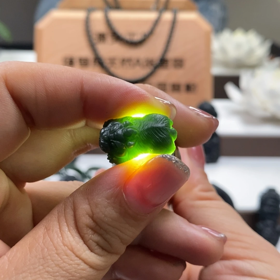 定制翡翠未镶嵌貔貅天然a货墨翠