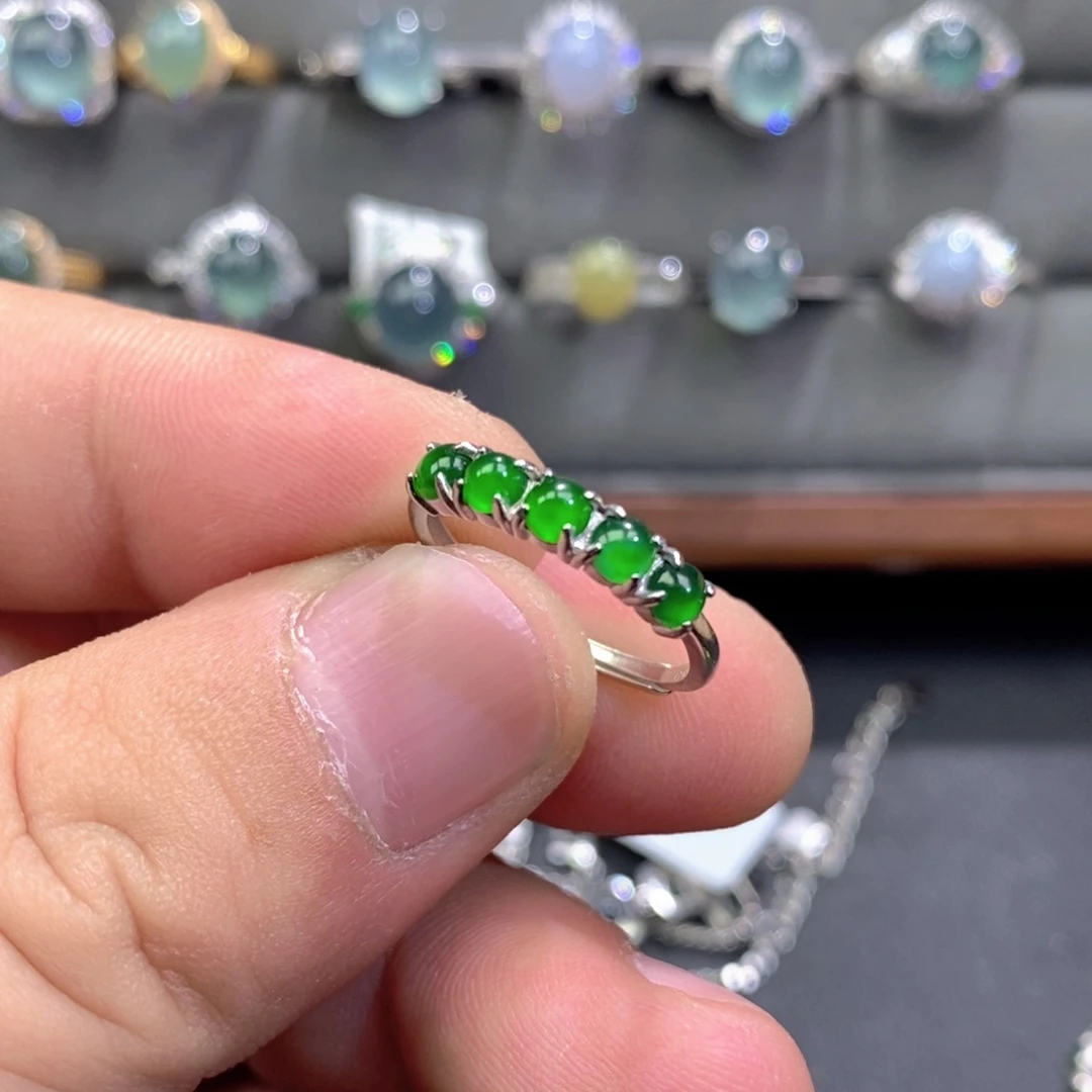 蛋***甜翡翠未镶嵌戒指翡翠