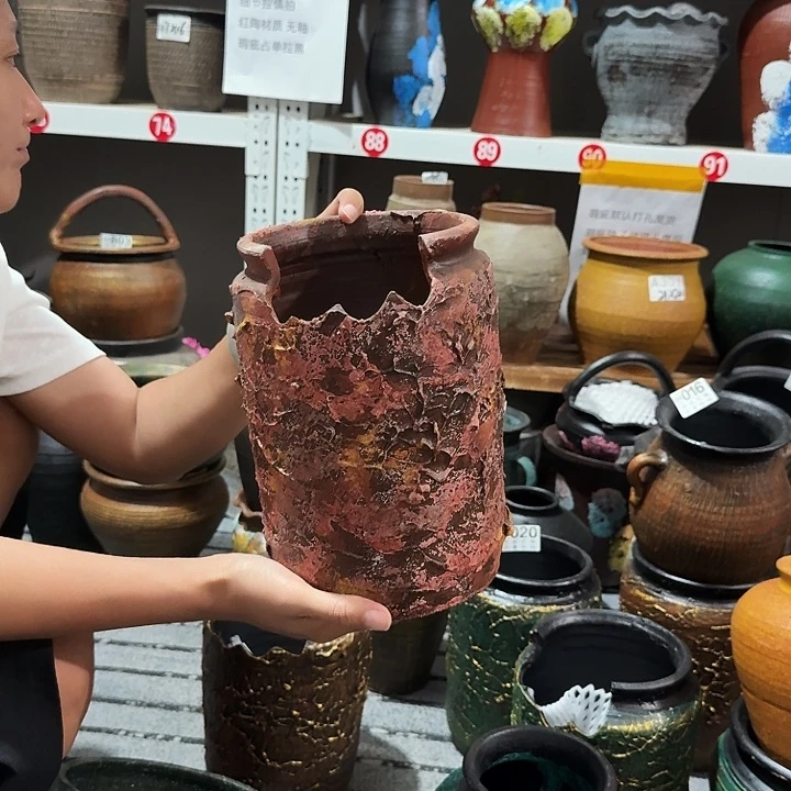 82粉直筒彩绘有孔一个