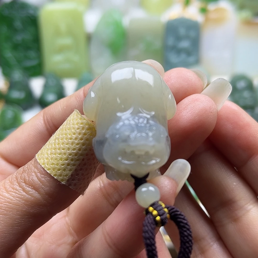 和田玉吊坠未镶嵌