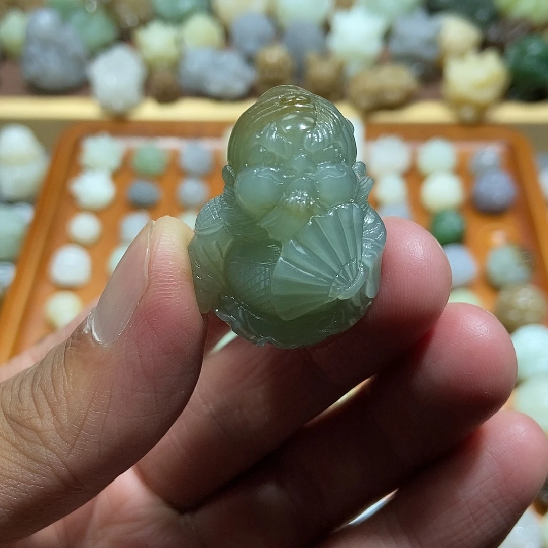 和田玉未镶嵌颈饰定制