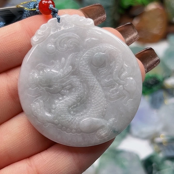 翡翠未镶嵌颈饰挂件