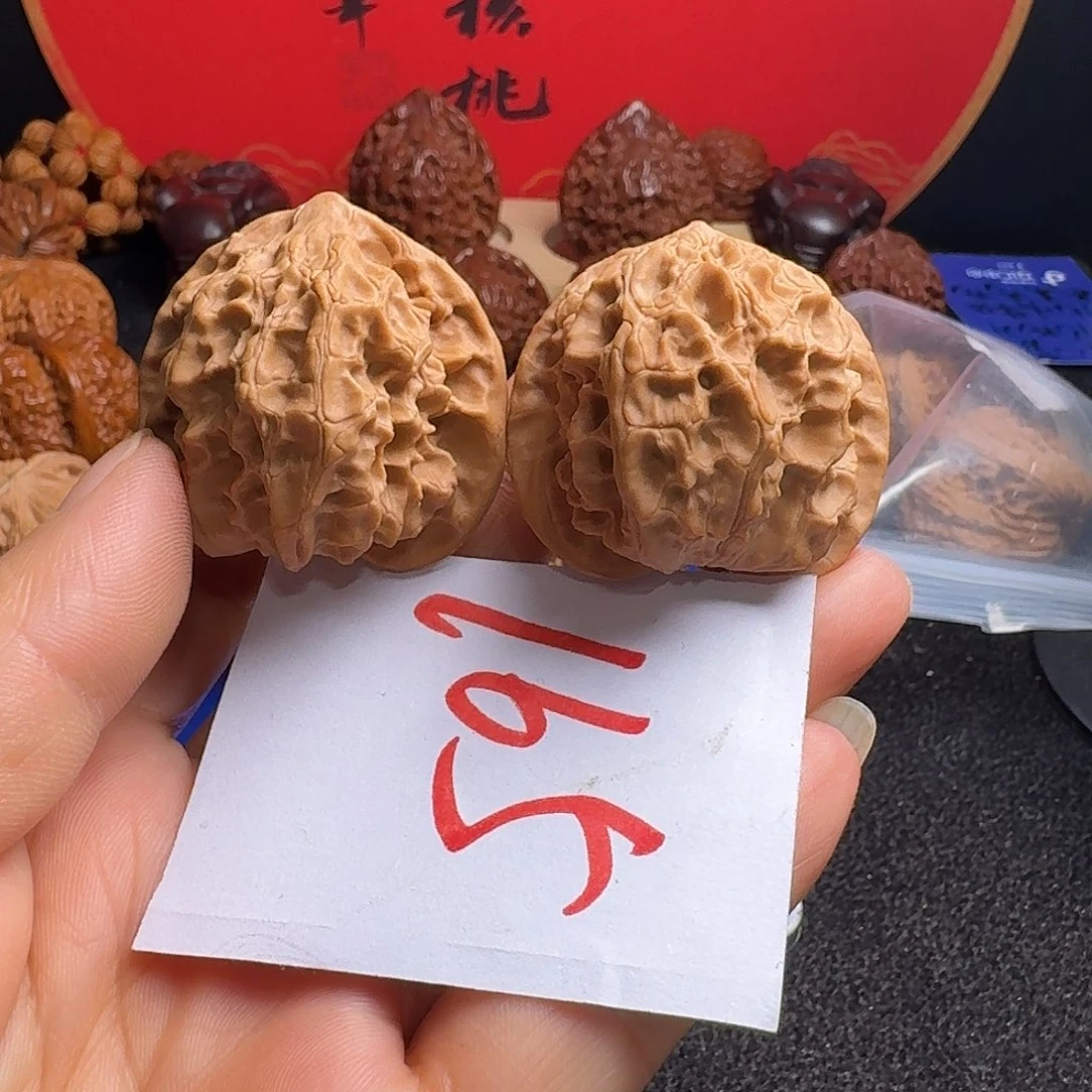 文玩核桃把件40野狼