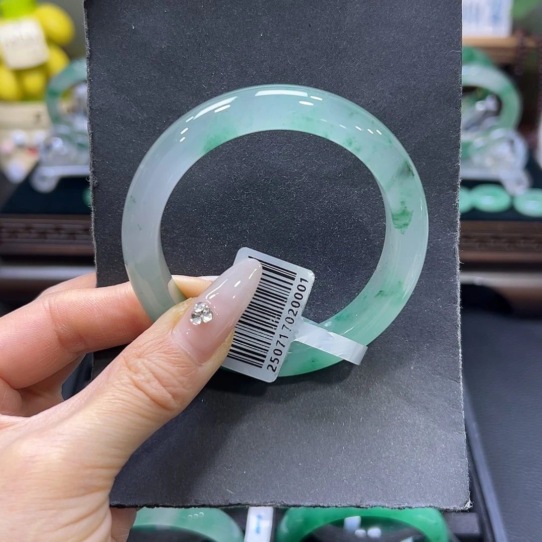 石英质玉（非洲翠）未镶嵌手镯56-57