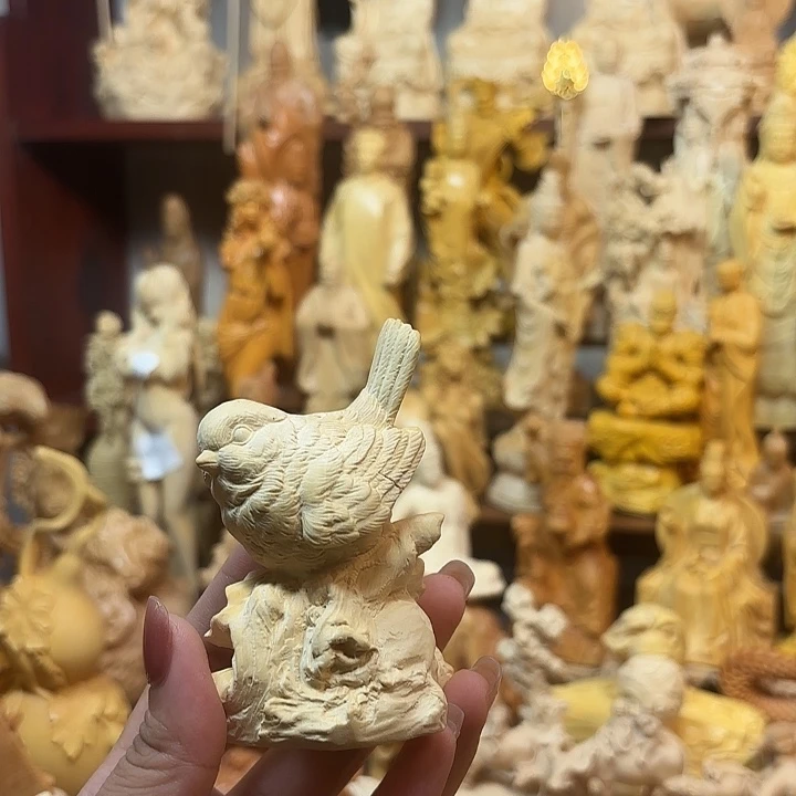 黄杨木黄杨木瑕疵喜鹊