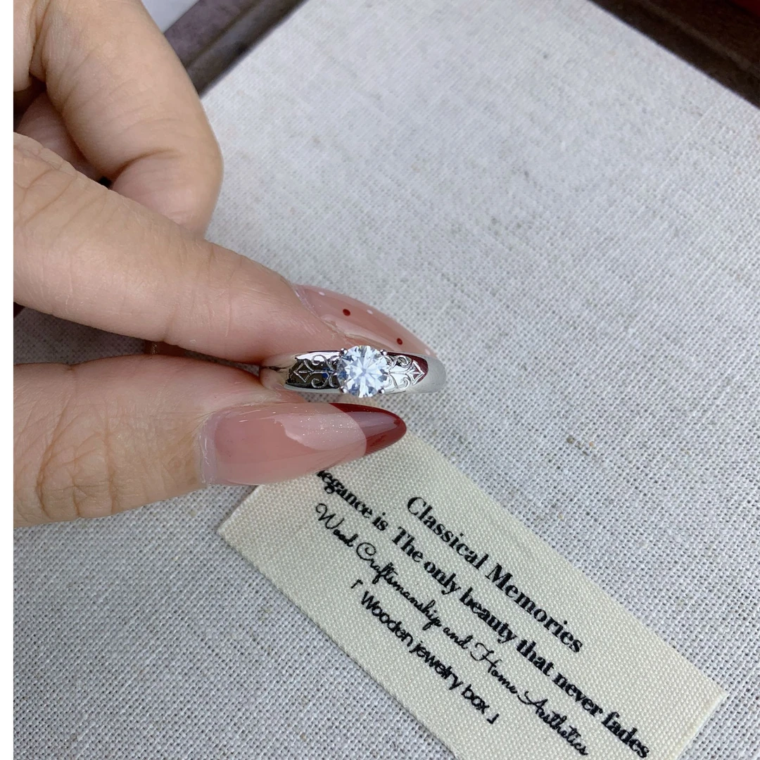 铂金镶嵌戒指042