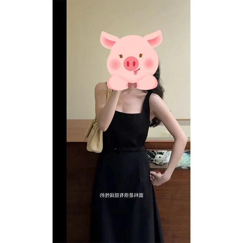 夏季2025气质时尚小众设计款显瘦修身穿搭无袖吊带收腰a字连衣裙