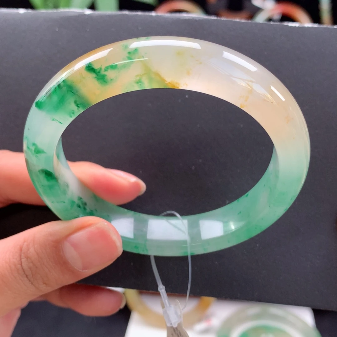 石英质玉未镶嵌手镯