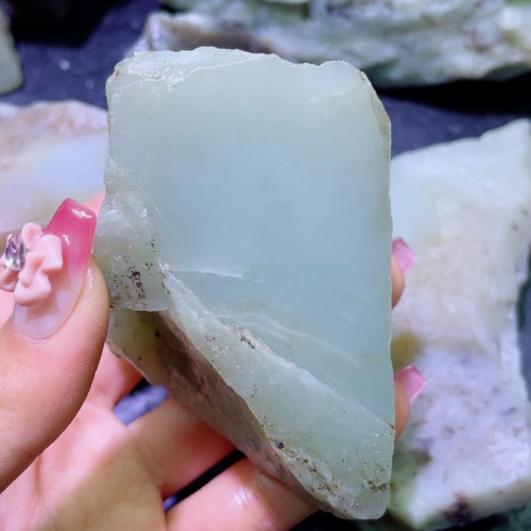 和田玉未镶嵌珠宝半成品