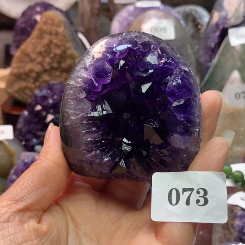 【闪购商品】未镶嵌紫晶大型摆件（非配饰）胖**妞