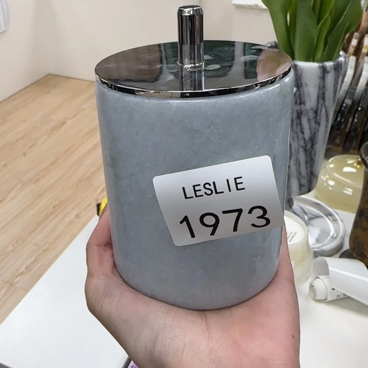 X1973。           罐