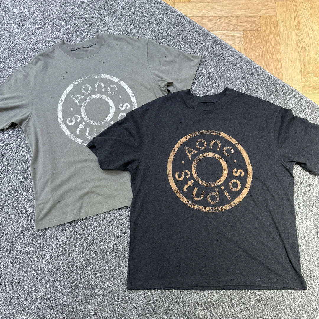 纽扣徽标短袖25ss破洞圆领破坏T恤