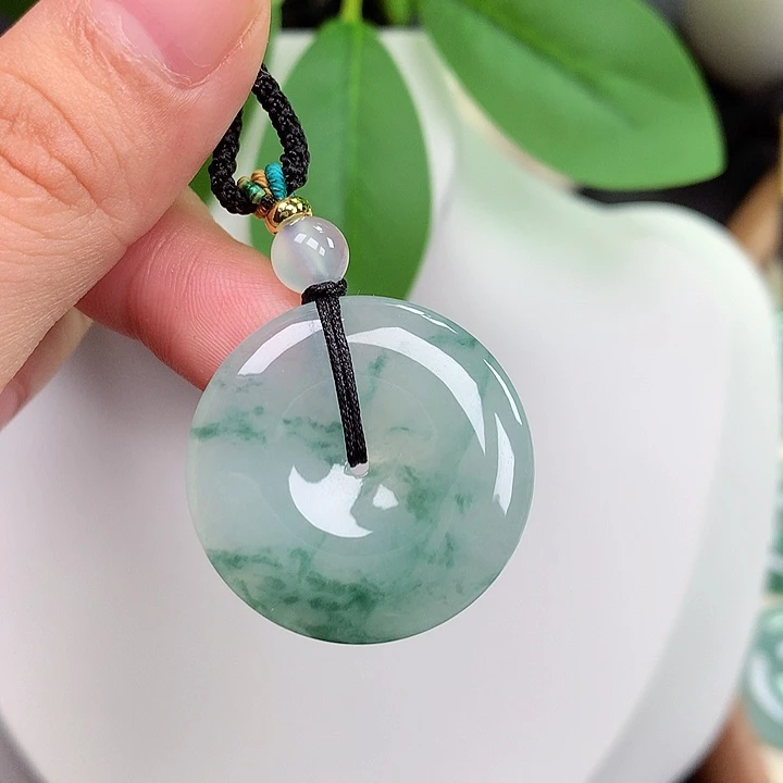 颈饰未镶嵌翡翠平安扣 27.8x4.3mm