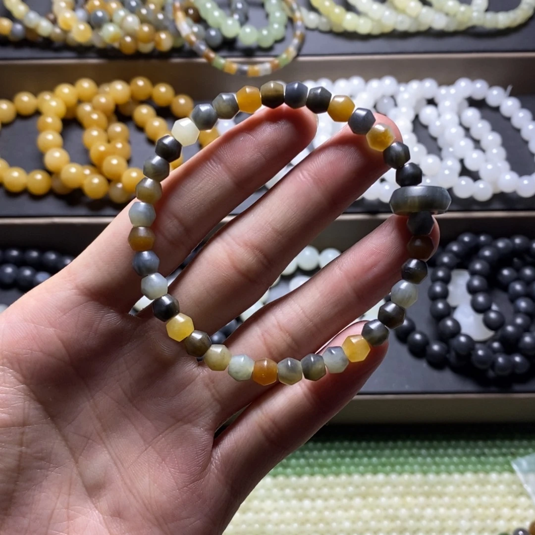 和田玉未镶嵌手链