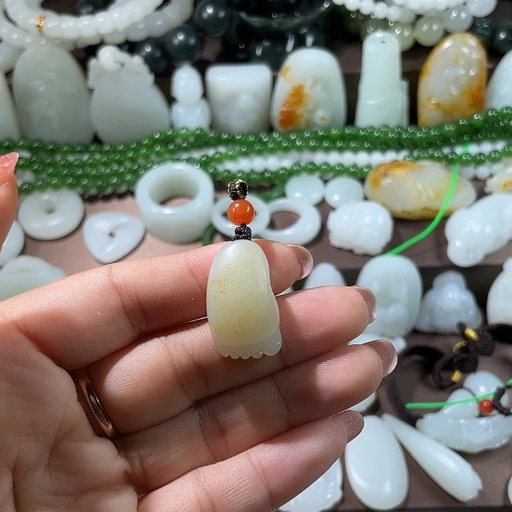 和田玉（白玉）未镶嵌颈饰
