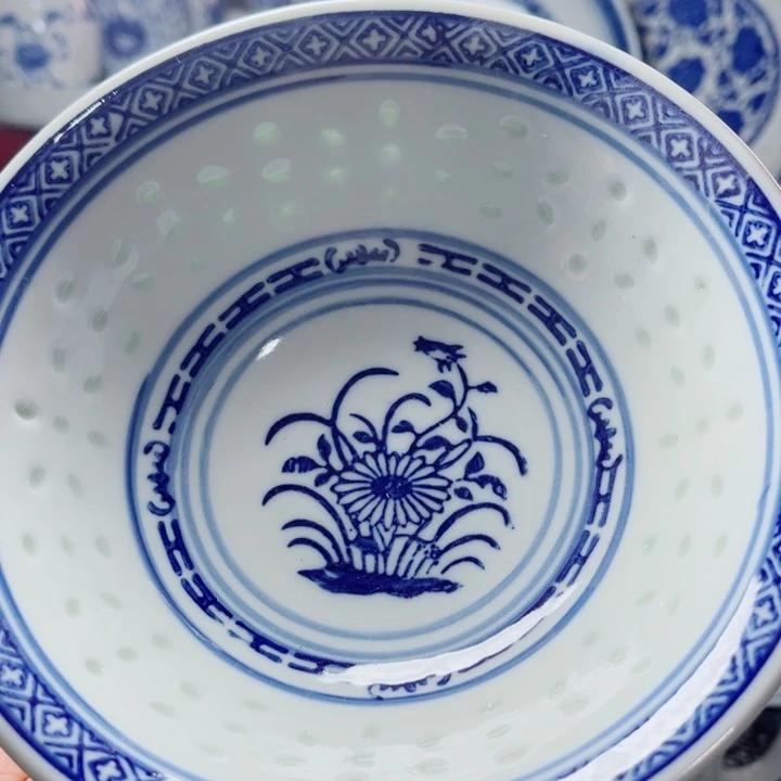青花玲珑6寸面碗荷叶边兰花