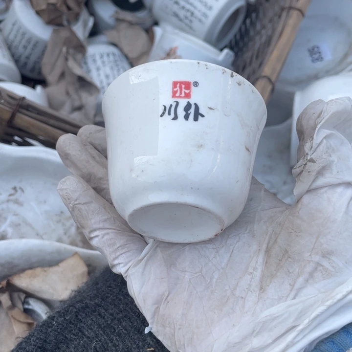 其他盘子碗砂锅都有10个