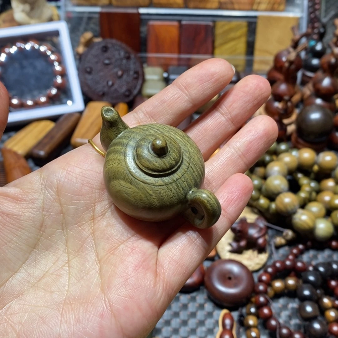 木咪*虫绿檀木把把壶一个