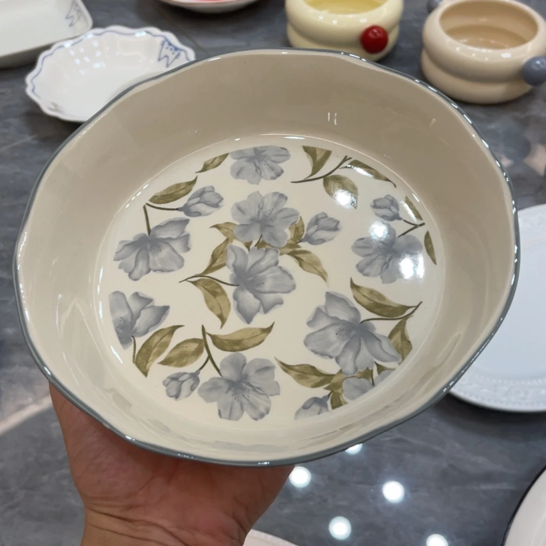 陶瓷微瑕餐具介意勿拍，满18飞！