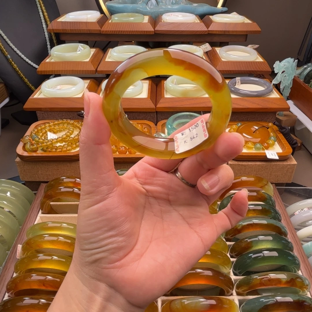 蛇纹石玉未镶嵌手镯54