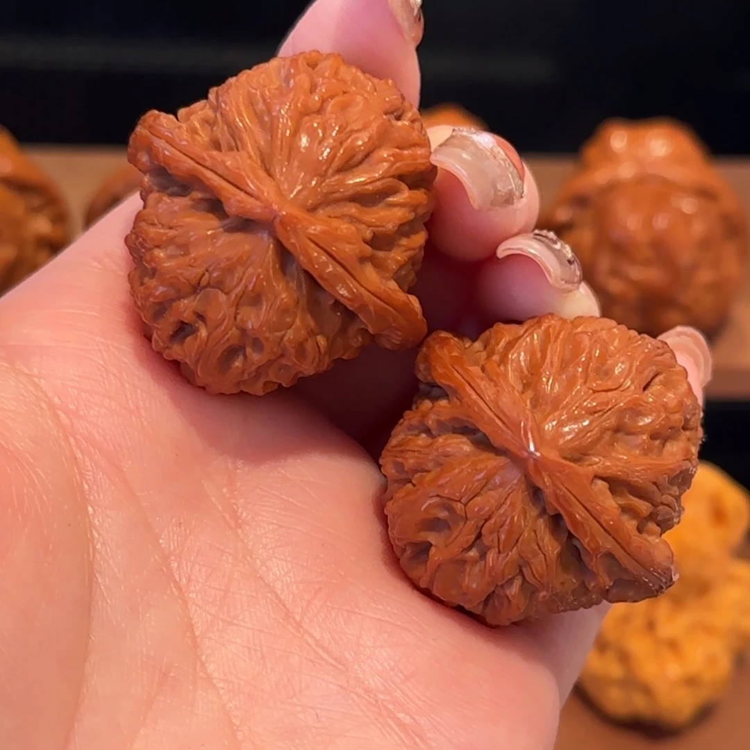 桃核吊坠新手盘 白狮子36 精品1100