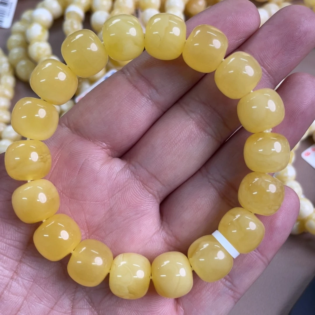 琥珀裸石未镶嵌040000000000