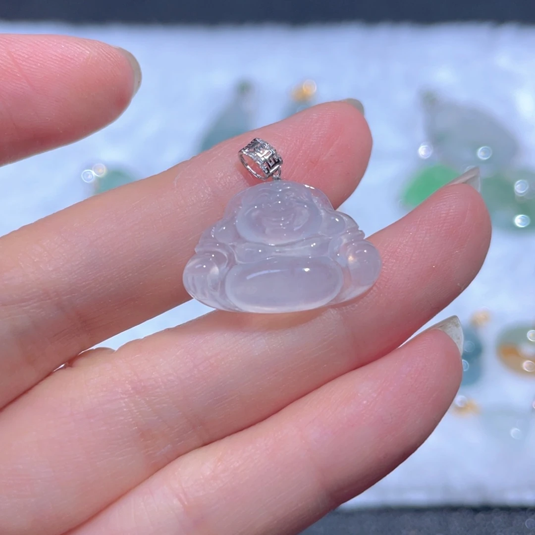 翡翠18K金镶嵌颈饰翡翠