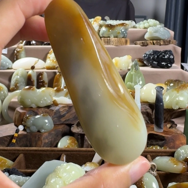 和田玉（糖玉）未镶嵌挂件