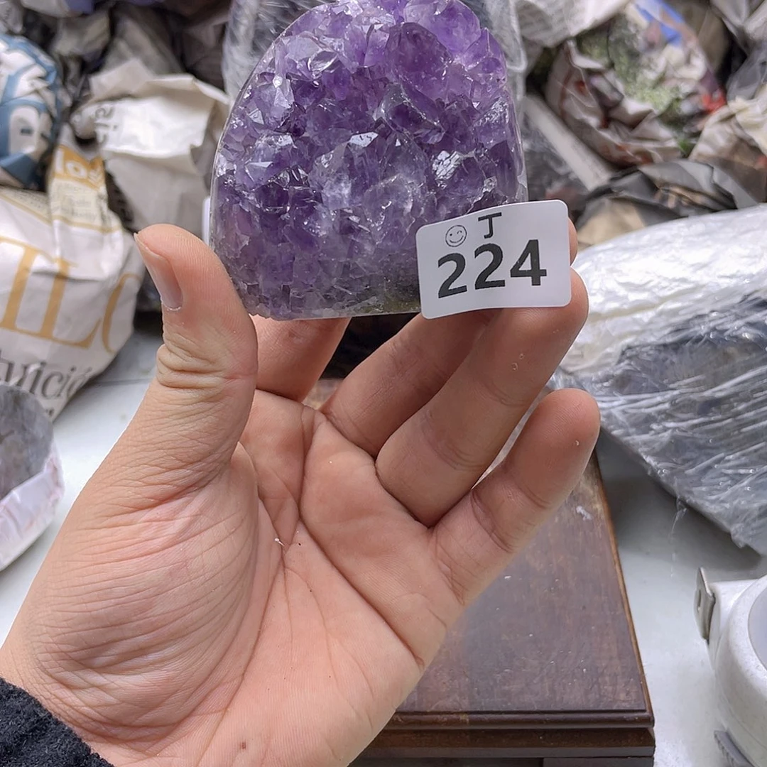 紫晶大型摆件（非配饰）未镶嵌