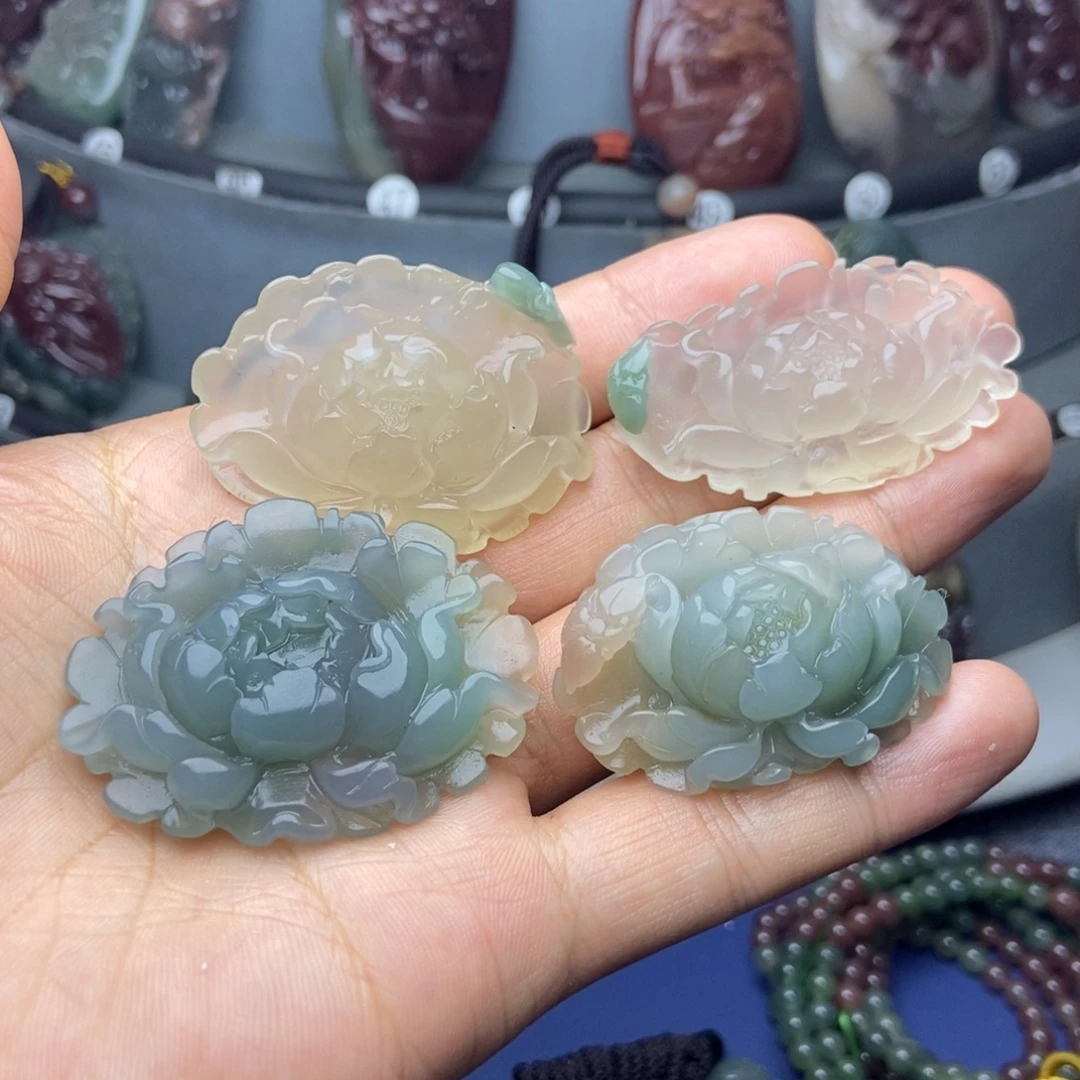 小***喜玛瑙/玉髓未镶嵌颈饰
