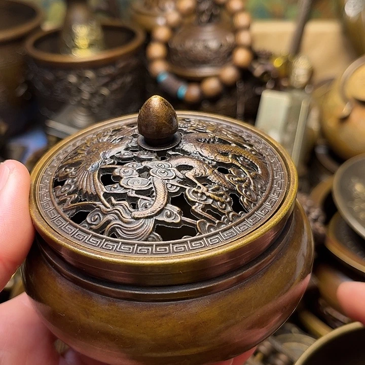 精美铜器批发档口