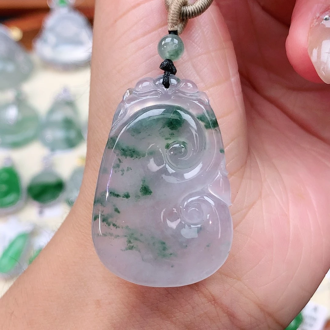颈饰未镶嵌翡翠如意