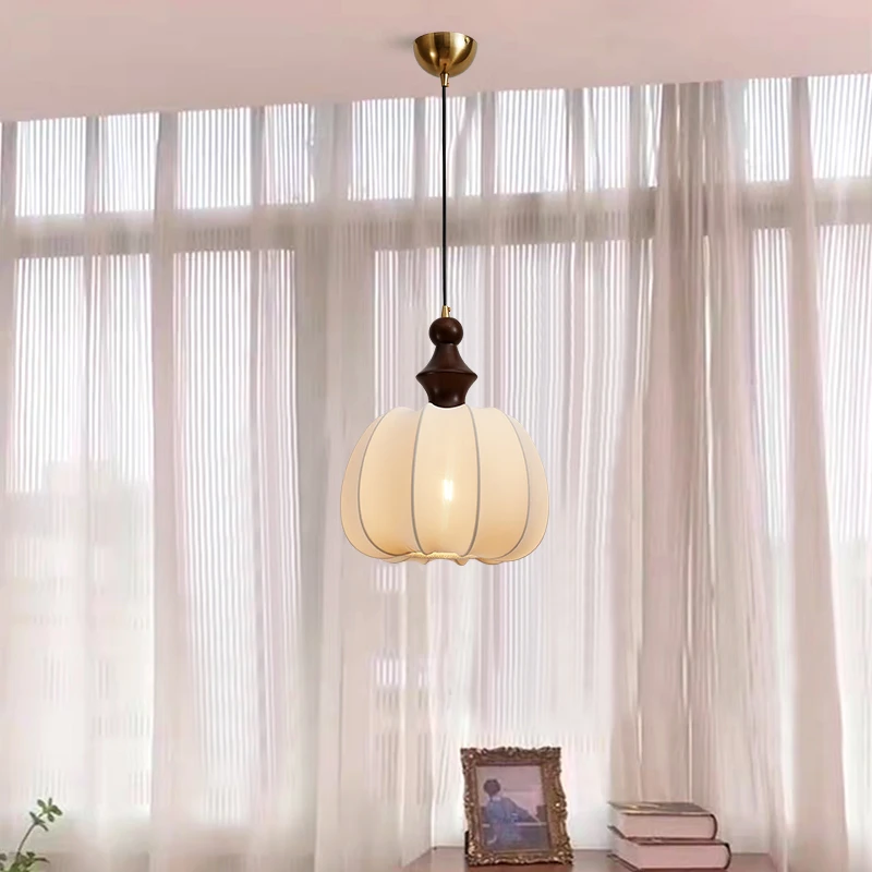 中古风吊灯布艺灯罩客厅灯法式民宿卧室床头灯复古餐厅灯2025新款