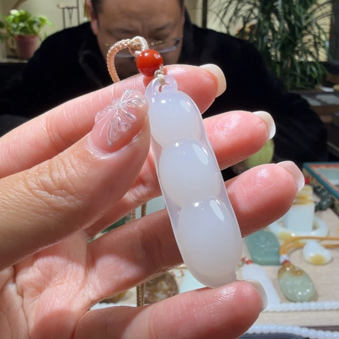 和田玉挂件未镶嵌黄*师