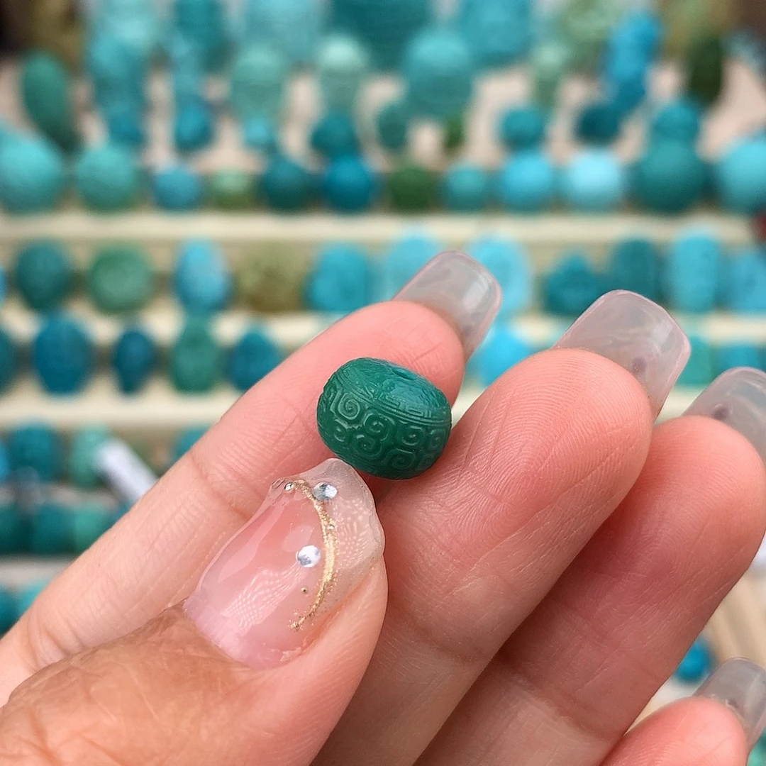 绿松石未镶嵌珠宝奇石10