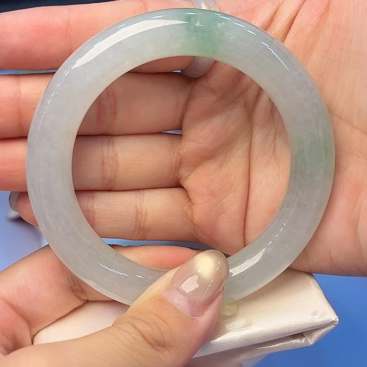 翡翠未镶嵌手镯55.6圈口