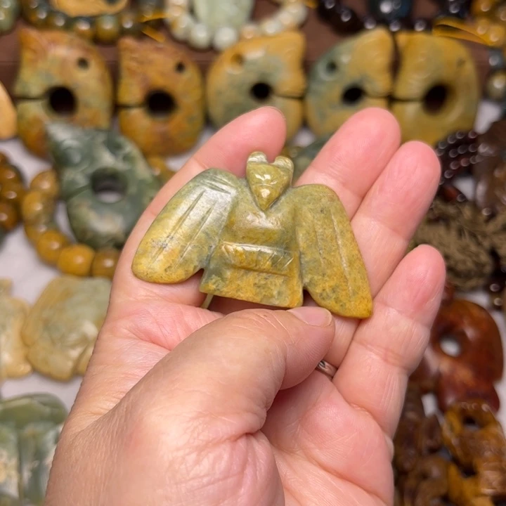 岫岩河磨玉（透闪石质玉）未镶嵌珠宝奇石