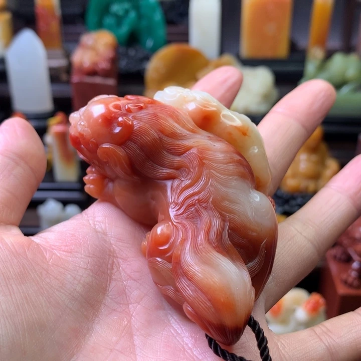 寿山石印石纤**络寿山石芙蓉