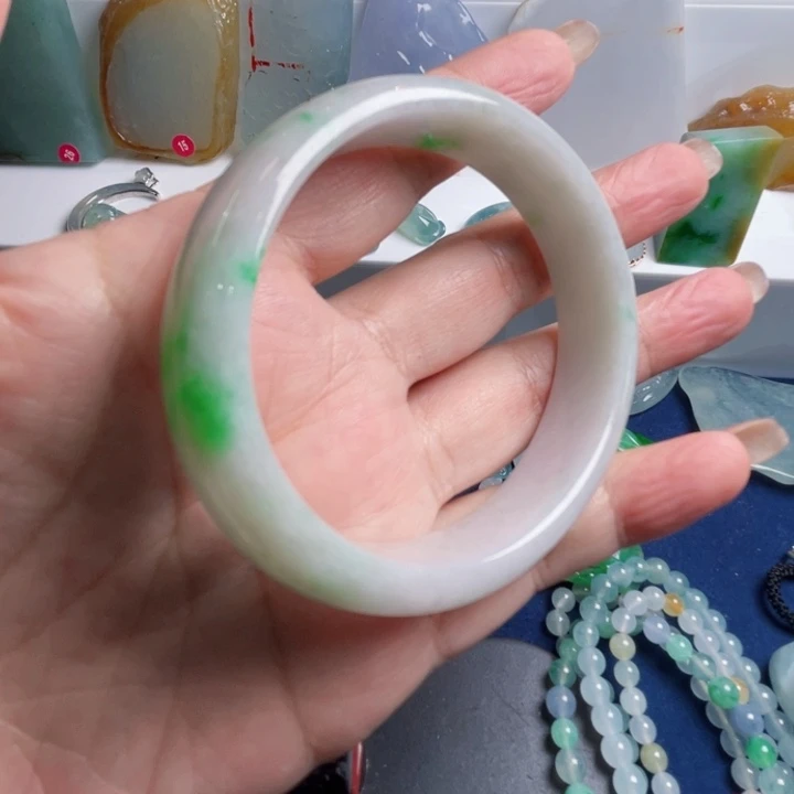 翡翠未镶嵌颈饰天然翡翠