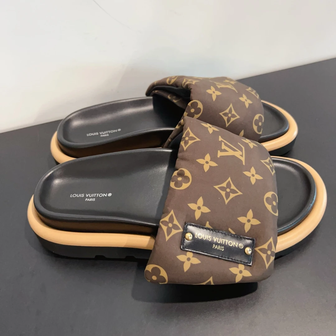 99新 LouisVuitton/路易威登 拖鞋 尺码38成色看直播GSS26084