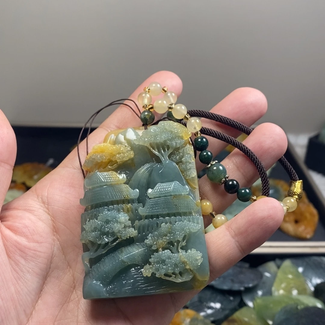 未镶嵌蛇纹石玉吊坠(不含链)