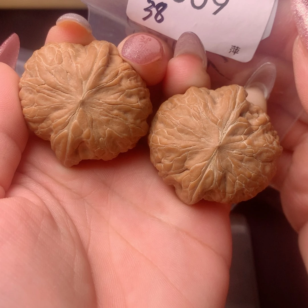 【闪购商品】吊坠文玩核桃38