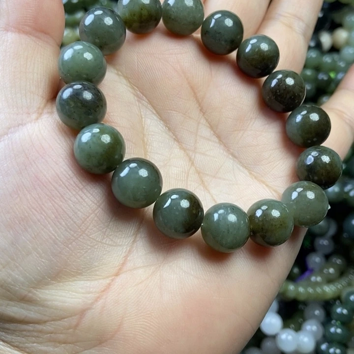 颈饰未镶嵌和田玉卡12